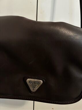 GUESS women’s Brown Leather Shoulder Bag